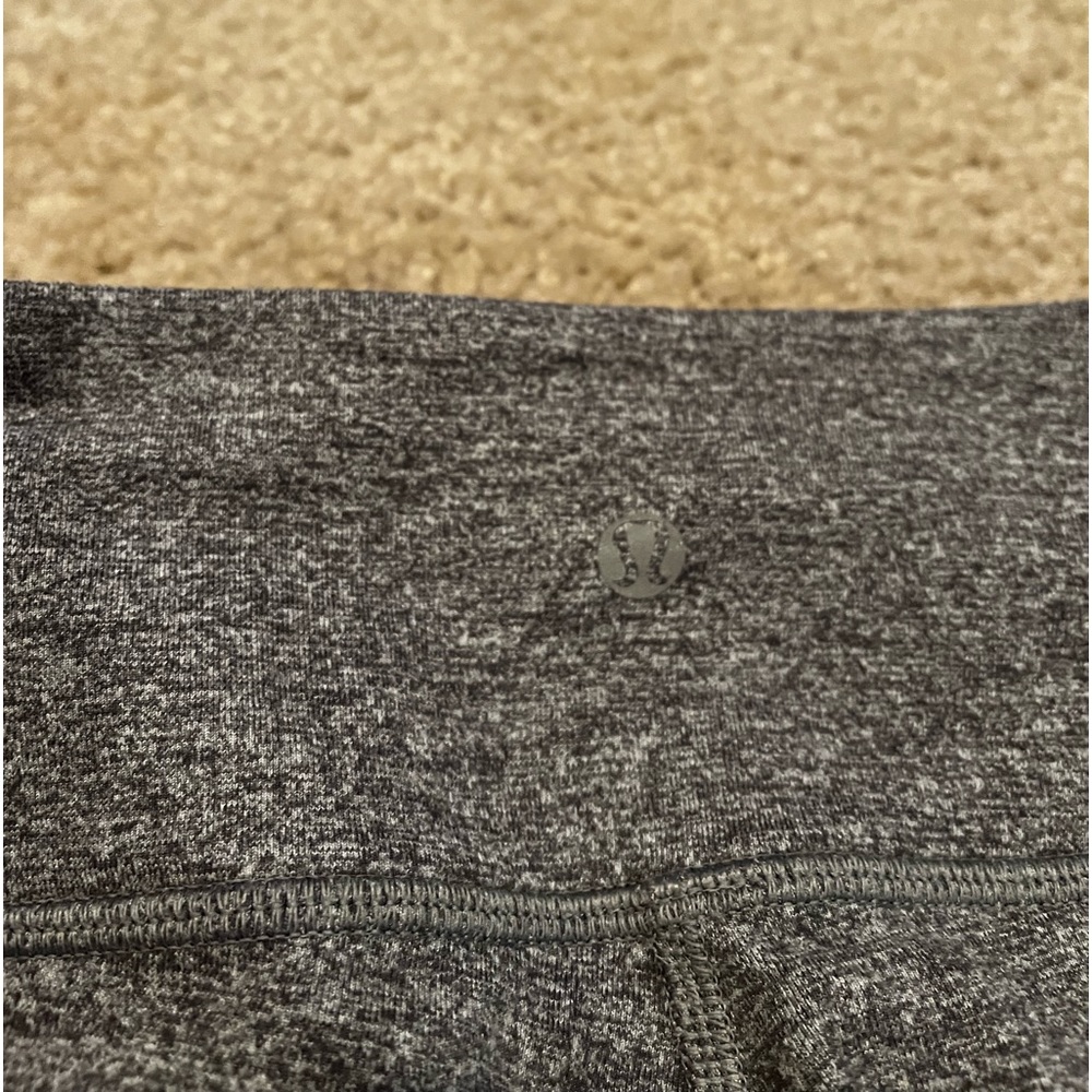 Lululemon- gray leggings